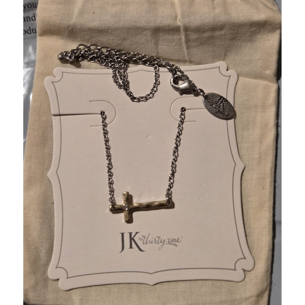 Thirty-One Whisper Cross Necklace Two Tone 18" W/2" Extender‎ Retired New